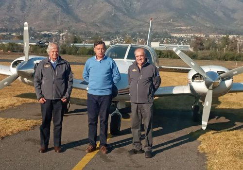 DGAC Certifica a Instructores CAS para Toma de Examen de Obtención de Habilitación de Avión Multimotor