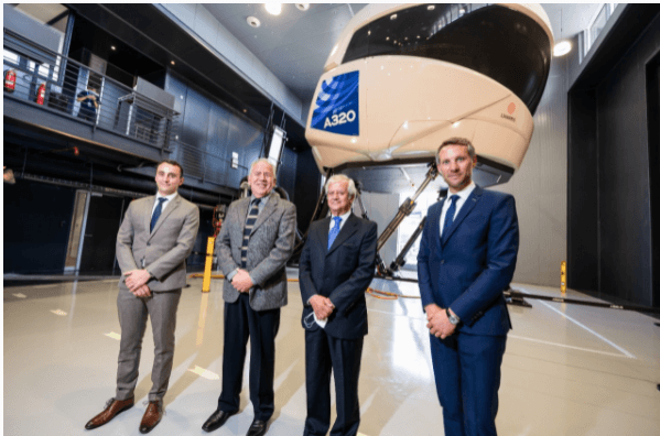 En este momento estás viendo Airbus inauguró en Aeródromo Tobalaba un simulador de sus aviones A320