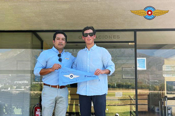 En este momento estás viendo Primer vuelo solo alumno Samuel Tagle Ruiz-Tagle