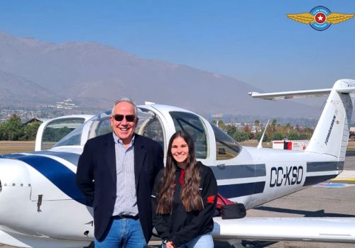 Examen de piloto privado aprobado – Antonia Colvin