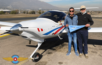 Primer vuelo solo alumno Alessandro Costa
