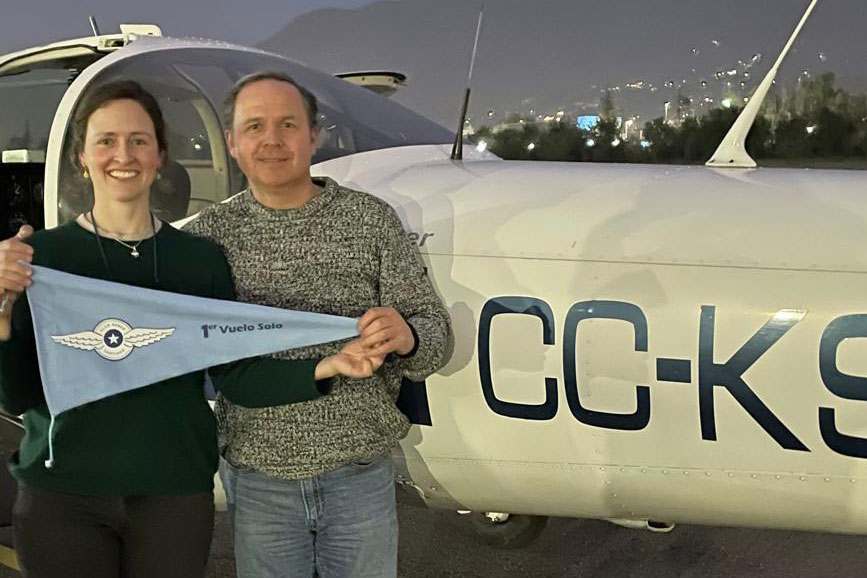 En este momento estás viendo Primer vuelo solo alumna Patricia Briones