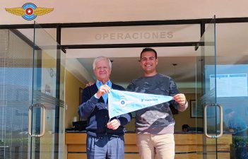 Primer vuelo solo alumno Yiries Touma