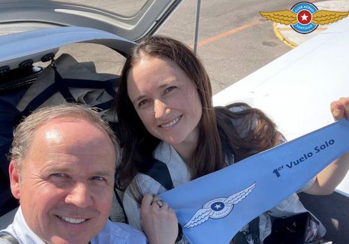 Primer vuelo solo alumna Victoria Briones Marasovic