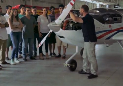 Cumple tu sueño de ser piloto este 2024