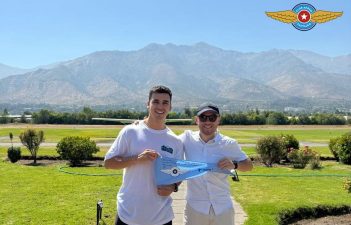 Primer vuelo solo alumno Vicente Ducasse