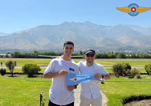 Primer vuelo solo alumno Vicente Ducasse