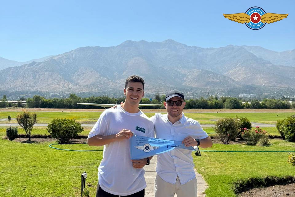En este momento estás viendo Primer vuelo solo alumno Vicente Ducasse
