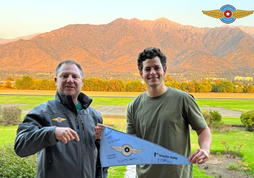 Primer vuelo solo alumno Vicente Moral Martínez