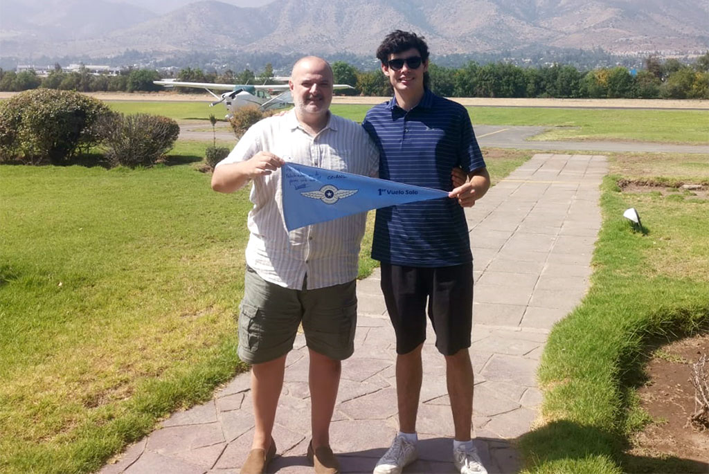 En este momento estás viendo Primer vuelo solo alumno Cristóbal Moral Martínez