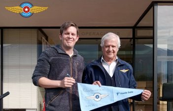 Primer vuelo solo alumno Jean Paul de Dompierre de Chaufepié Hitzler
