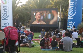 Cine en el Aeródromo de La Reina